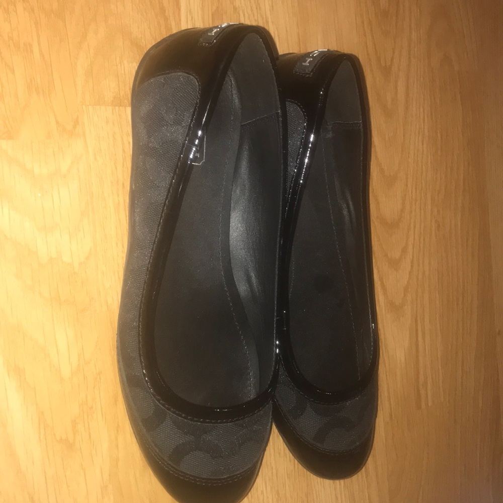 Black Coach Flats